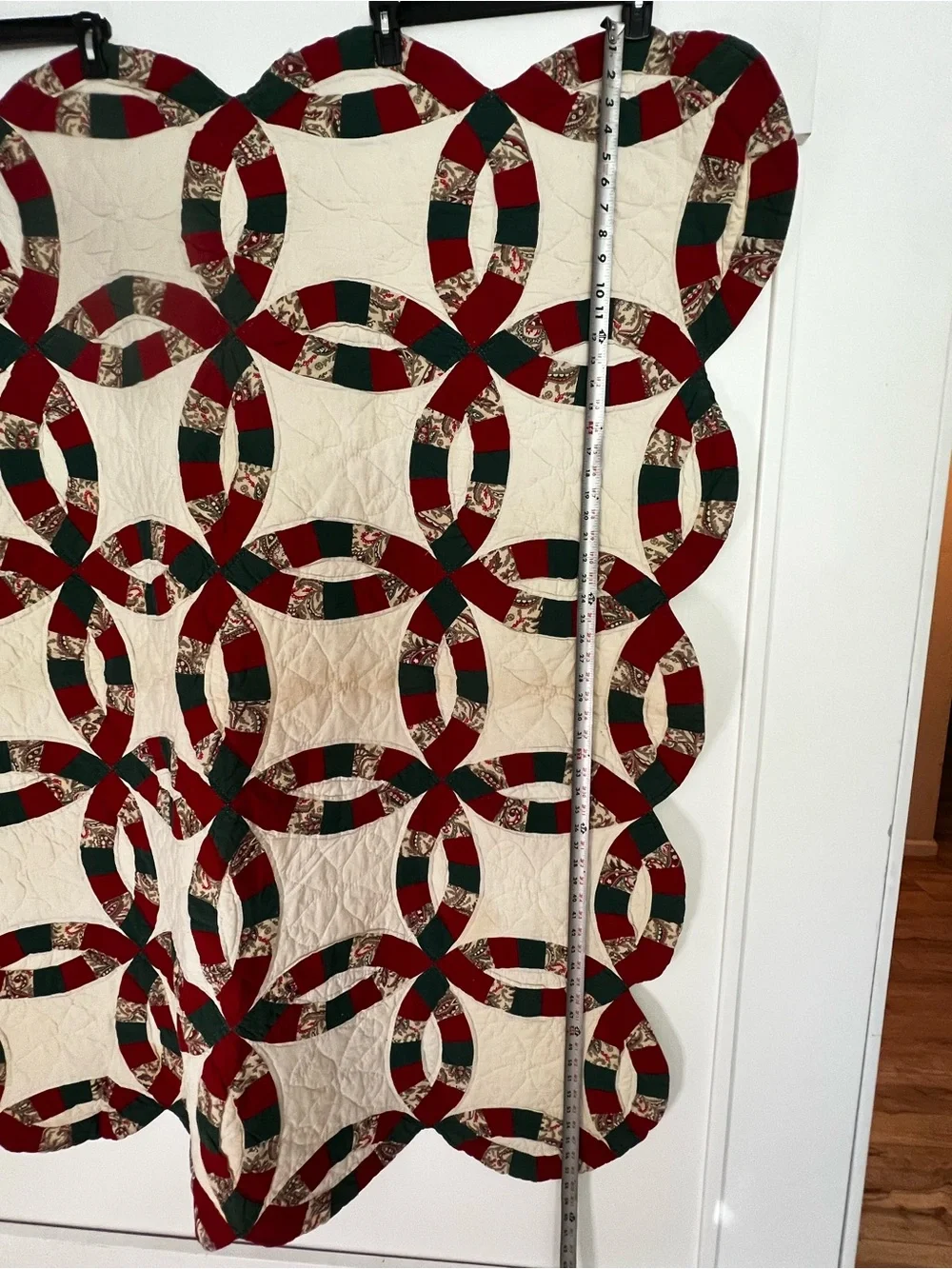Vintage-Style Cream, Red and Green Double Wedding Ring Quilt